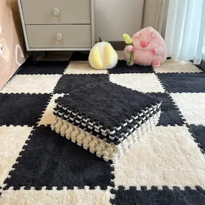 Tapis Puzzle Noir & Blanc – L’Élégance Douce Qui Change Votre Maison !